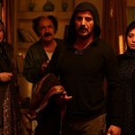 Amin Hayaei Instagram - <> اسامى بازيگران و عوامل اصلى فيلم سينمايى درخونگاه تهيه كننده: منصور سهراب پور، كارگردان: سياوش اسعدى، فيلم نوشت: نيما نادرى/ سياوش اسعدى / مشاور پروژه : روزبه معينى بازيگران: امين حيايى، ژاله صامتى، مهراوه شريفى نيا ، نادر فلاح ، محمود جعفرى ،منصور شهبازى ،افشين سنگ چاپ ،فاطمه مرتاضى و پانته آپناهى با حضور جمشيد هاشم پور و... مدير فيلمبردارى: تورج اصلانى و فيلمبرداران: حسن و مهدى اصلانى،مدير برنامه ريزى و دستيار اول كارگردان: عليرضا صالحى، طراح صحنه و لباس: مجيد على اسلام، طراح گريم: آرزو حلاجى، مدير صدابردارى: ناصر انتظارى، مديرتوليد: ناصر ريحان صفت ،جانشين توليد: عباس نصرالله،جلوه هاى ويژه ميدانى : رضا تركمان ،عكاس و فيلمبردار پشت صحنه: مهرداد ناصرى تدوين همزمان:محمدرضا مويينى صداگذارى: آرش قاسمى موسيقى: فرزين قره گوزلو در خلاصه داستان فيلم سينمايى #درخونگاه آمده است: ظهري مي ايد تابسازد! اگر نبازد...