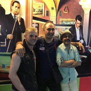 Amin Hayaei Instagram - همراه با رضا و حميد عزيز در تايلند، پشت صحنه فيلم جديد عبدالرضا كاهانى كه هم اكنون مراحل فيلمبردارى را سپرى مى كند
🌹✋️
@roozbeh_moeini