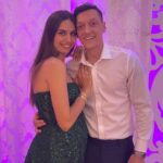 Amine Gülşe Instagram – İyi ki doğdun diğer yarım yol arkadaşım seni çok seviyorum 👨‍👩‍👧‍👧❤️🤲🏼