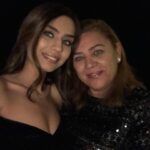 Amine Gülşe Instagram – İyi ki ❤️🙏🏼