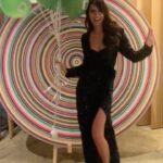 Amine Gülşe Instagram – Ayakkabı tutkum Deichmann 💚🤗 @deichmann_tr