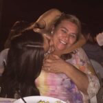 Amine Gülşe Instagram – Öpmelere doyamadığım dünyam benim, iyiki varsin ANNEM❤🙏🏼 Doğum günün kutlu olsun herşeyim sağlıki, mutlu ve huzurlu nice senelere inşallah 🎉😍