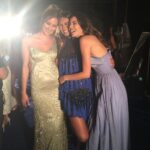 Amine Gülşe Instagram - Harika bir gece oldu #missturkey2016 canlarim @cagilozgeozkul @aslimelisauzun ile çok eğlendik 💃🏻❤️ bizi bu gece giydiren canim @rasitbagzibagli @dervisbagzibagli çok teşekkürler 😍☺️ Regnum Carya Golf & Spa Resort Belek / Antalya