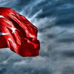 Amine Gülşe Instagram - Allah yardımcımız olsun hak adalet insallah yerini bulur, Allah milletimizi vatanımızı korusun, dualarim Türkiyemle 🙏 #turkiye