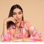 Amine Gülşe Instagram – Everyone has a shine that graces them uniquely. Amine by @glamira reflects mine, and allows you to enhance yours. Don’t forget to check out their upcoming Black Friday sales and find your unique piece. #GLAMIRA #AminebyGLAMIRA