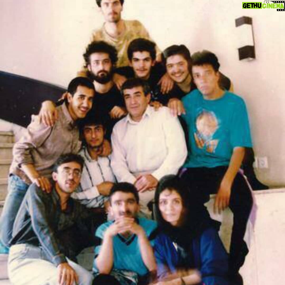 Amir Jafari - 134.3K Likes - .
استاد بزرگم تولدت مبارک
هنوزم سالهاست که انگار در کنارتون می آموزیم و از شما اعتبار میگیریم
شاگرد شما بودن افتخاریست که در حرفه و زندگی همواره به آن میبالم
جهانِ بازی تا همیشه مدیون شماست
و بدون درایت و هنر و تفکرتان چیز عمیقی کم دارد ...
پی نوشت :عکس تابستان سال ۱۳۷۰... "چقدر مو داشتم !! "😅
#استاد_سمندریان
#نهم_اردیبهشت_تولد_استاد_حمید_سمندریان
@seyedalisalehi12
@amirjafarijalalfotohi
@ayeenjafari4
