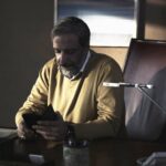 Amir Jafari Instagram – خوشحالم که فرصتی شد تا برای دومین بار پس از همکاری موفق «قاعده تصادف» جلوی دوربین بهنام بهزادی رفتم و امیدوارم تا همیشه این همکاری ادامه پیدا کند. کار کردن با این کارگردان دقیقا خود سینما است چرا که نگاه او و نظمی که در عین کار در تمام بخش های تولید دیده می شود، کاملا حرفه ای و فراتر از انتطار است. «من می ترسم» یکی از بهترین تجربه های من در سینما است و منتظرم خیلی زود نتیجه آن را ببینم.
در این فیلم، الناز شاکردوست، پوریا رحیمی سام، امیر جعفری، ستاره پسیانی، مهران احمدی و… بازی می کنند. 
در خلاصه داستان، «من می ترسم» چهارمین فیلم بلند سینمایی بهنام بهزادی، آمده است: بديش اينه من وسط کلی شک ام که می خوام برم یا نه…ولی بدترش اینه که صدبرابرش مطمئنم نمی تونم بمونم.
نویسنده، سرمایه گذار و تهیه کننده این پروژه بهنام بهزادی است.  #فیلم_سینمایی_من_میترسم #بهنام_بهزادی #امیر_جعفری #النازشاکردوست #مهران_احمدی #پوریا_رحیمی_سام #ستاره_پسیانی #فیلم #سینمای_ایران 
@manmitarsam.movie