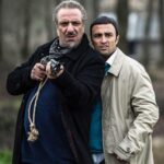 Amir Jafari Instagram - «قانون مورفی» در تدارک اکران پاییز . فیلم سینمایی «قانون مورفی» به کارگردانی رامبد جوان و تهیه کنندگی محمد شایسته به زودی با پایان مراحل فنی آماده نمایش می شود . کمپین تبلیغاتی «قانون مورفی» در حال آماده سازی آنونس و پوسترهای فیلم هستند و برنامه های متفاوتی برای تبلیغات فیلم در نظر گرفته شده است تا کمدی رامبد جوان پاییز امسال برای اکران در سینماها آماده شود . امیر جدیدی، امیر جعفری، هادی کاظمی، سروش صحت، سیروس گرجستانی، آناهیتا درگاهی، مهسا طهماسبی، دانیال غفارزاده و رامبد جوان بازیگران فیلم هستند . «قانون مورفی» در ژانر کمدی اکشن در تهران و شمال کشور فیلمبرداری شده است