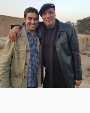 Amir Jafari Instagram - آخرین قاب از قصه گویی شهرزاد ...و تعبیر هزاران عاشقانه در دل بیننده های که سه فصل  قصه هایش را  دنبال کردند 
سپاس برای زحمات تک تک عزیزانی که در ساخت این سریال نقش داشتن  و افتخار حضور در اثری دیگر از  استاد فتحی عزیز در ساخت شاهکاری از عشق به عشق ،از عشق به وطن و از عشق به خانواده 
و دوست عزیزم  شهاب حسینی عزیز که مثل همیشه درخشان بود  با پایانی شاید تلخ ولی با هنرمندی شیرین و ماندگارش در قلب سریال و مردم، 
با تشکر از همراهی مخاطبین با همه مهربانی ها ،نقد ها و حمایتها "و این که در دنیا هیچ میراثی جز همین #عشق نخواهد ماند" 
#سریال_شهرزاد