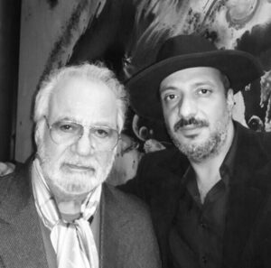Amir Jafari Instagram - سفرت بخیر محبوب قلبها و ممنوع سالها "و تو چنان تصویری از مردانگی آفریدی که چهل سال ترس بر نامردی و  نامردمی افکند " 
قلب شکسته و بغضت داغی بر دل ایران 
و بلندای معرفت و مردانگیت تا ابد ستون  معراج هنر این سرزمین است

روح بزرگت شاد 
#ناصر_ملک_مطیعی  پنجم خرداد 97