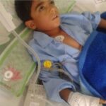 Amir Jafari Instagram - هادی ۸ساله هديه خداوند به پدر ومادرش بعد از بیست سال ، ساکن یکی از محرومترین روستاهای سیستان و بلوچستان،از بدو تولد دچار عارضه قلبی بوده و طبق تشخیص قلب این کودک سوراخ و مشکل ریوی دارد .سه بار مورد عمل قلب باز قرار گرفته در زاهدان،تهران و یزد .پدرش کارگری پا به سن است و مخارج سنگین عمل از عهده این خانواده خارج است ،لذا از شما هموطنان گرامی تقاضا میشود این کودک را یاری کنید.6037997155013106 بنام محمد بخش دهانی پدر کودک