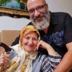 Amir Jafari Instagram - هر جای زندگی دیدم خدا با شکوه تحویلم گرفت خرجش دعای تو بود .. پایت ،قلبت،چشمانت و شانه های همیشه تکیه گاهت را میبوسم ... آرامش پر رنگ بی تکرار، تمام هستی به نام توست ... مادرانه ترین روز تقویم مبارک وجود پاکت "مادرم"... #روز_مادر_مبارک