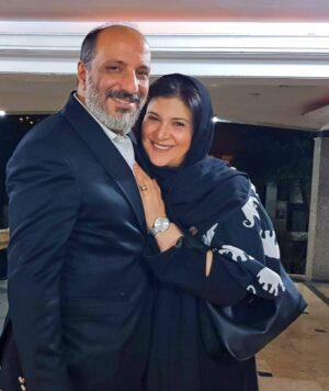 Amir Jafari Instagram - عشق تو پروازی شد برای رسیدن به تمام ارزوهای زیبای زندگیم ...دلم به داشتنت و بودنت گرم است .عاشق ترین و صبورترین همدمِ همیشگی ...برای عشق،رفاقت، همسر بودن ،مادر بودن و  معنای "ما"در خانواده کوچکمان ممنون و شاکرم 
روزت مبارک
#روز_زن_مبارک