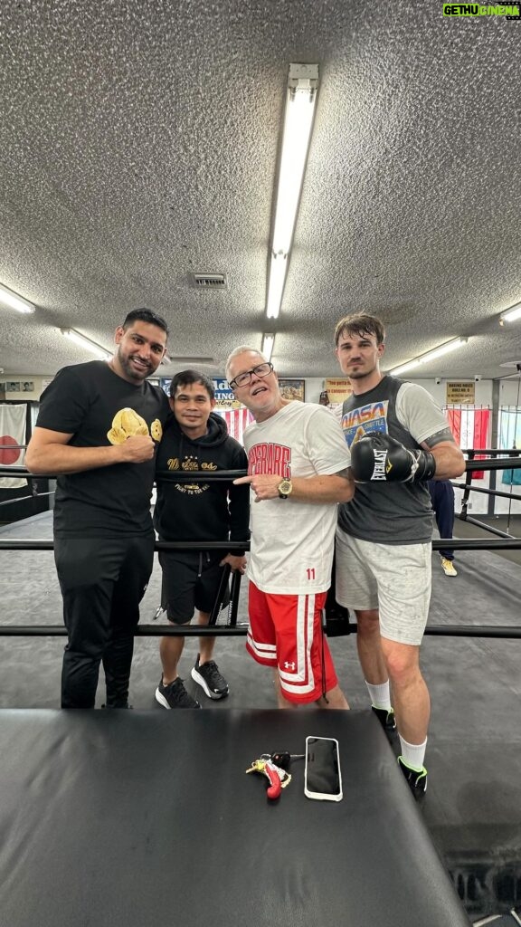 Amir Khan Instagram - When @freddieroach ‘s World Champion @amirkingkhan stops by … Thank you, Amir, for taking the time to treat one of our members @abbyroseboxing to a little boxing lesson and for buying the trainers lunch today! You’re a legend! And a great trainer 🥊 #AmirKhan #AK #TeamAK #TeamKhan #FreddieRoach @marvinsomodio @two0.5 #DickyEklundJr @faryalmakhdoom @amirkhanpromotions #wildcardboxing #wildcardboxingclub #thehousethatFREDDIEbuilt #boxing #family #community #boxer #fighter #worldchampion #Bolton #England #Pakistan #boxinglife #fightlife @wildcardboxingstore @ufcstore