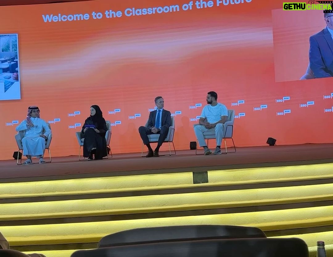 Amir Khan Instagram - Guest at Class room of the future in Riyadh #Mfg2023 #Riyadh amazing trip in #SaudiArabia thank you for having me @miskglobal @miskksa Riyadh, Saudi Arabia