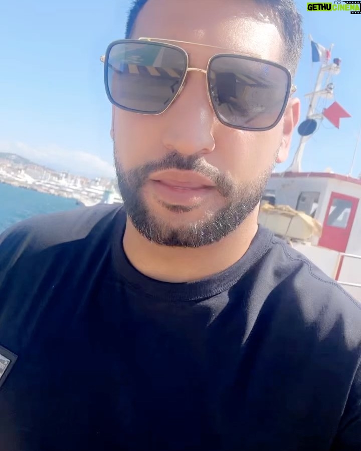 Amir Khan Instagram - Helicopter to Monaco 🇲🇨 With the mrs @faryalmakhdoom 🚁 Cannes, French Riviera, France