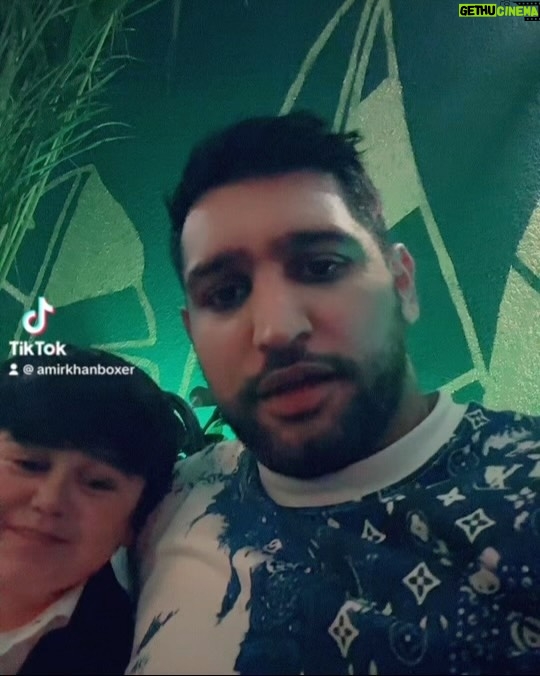 Amir Khan Instagram - Amazing to see my friend @abdu_rozik #Dubai Dubai, United Arab Emirates