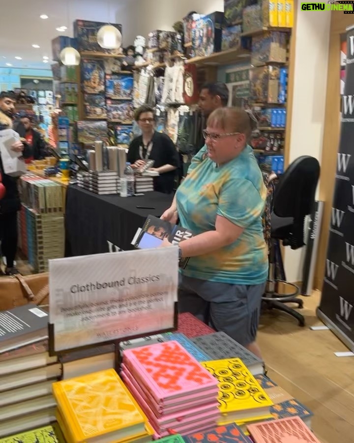 Amir Khan Instagram - 1st day for my book signing and media work. We visit the Trafford centre @waterstones. A very big turn out at lunch time. Thanks to you all for buying the book and supporting me. Hope it’s a good read 😉 @thetraffordcentre @penguinukbooks @bbcnews @granadareports Trafford Centre