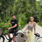 Amir Khan Instagram - Self-belief & hard work will always earn you success🏝️👊🏼 JOALI Maldives