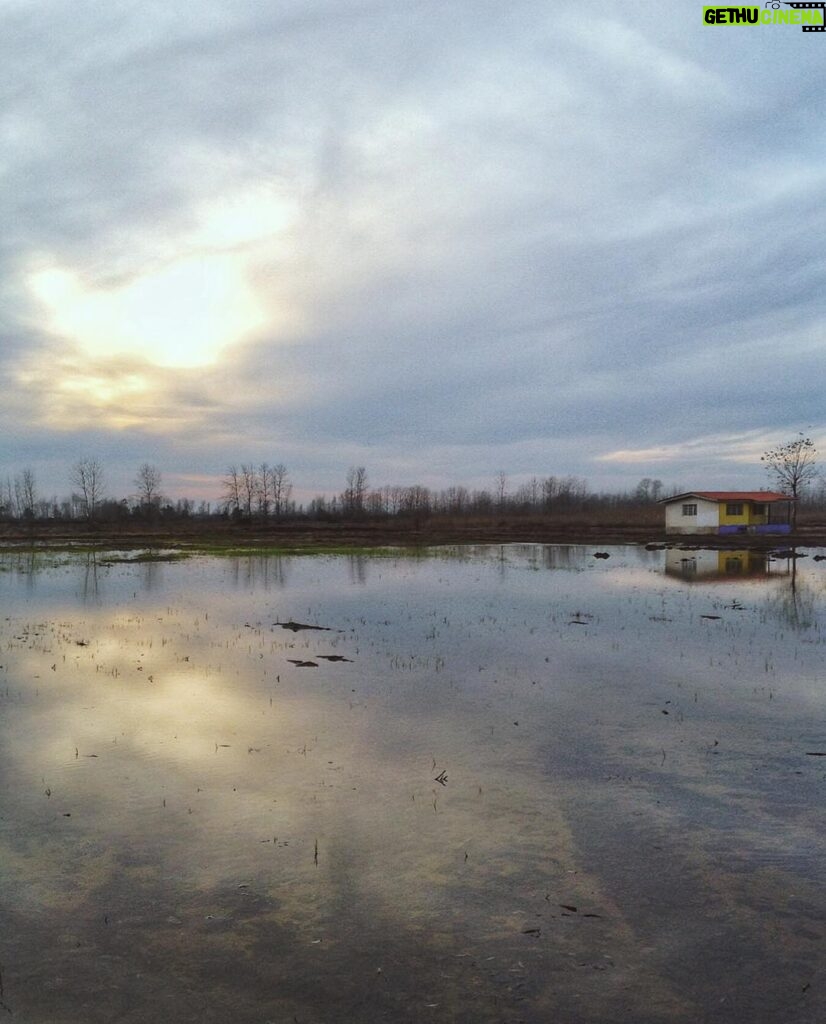 Amirhossein Arman Instagram - از مجموعهء عكسهاى شخصى. لَيالِستان #reflection #lake