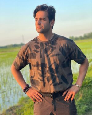 Amirhossein Arman Instagram - 🌍❤️🌾🌞