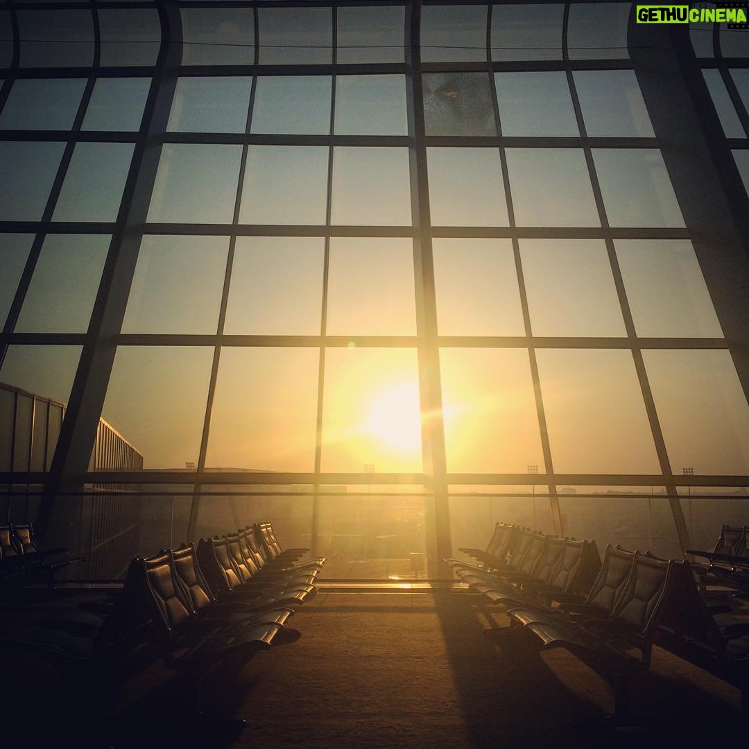 Amirhossein Arman Instagram - Good morning 🌄 Heydar Aliyev International Airport New Terminal