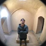 Amirhossein Arman Instagram - کمی تاریخ مطالعه بفرمایین 🍀 عکس @mhhendi حمام ضلّ السّلطان در قلعه تاریخی قمیشلو #historical #amirarman #amirhosseinarman @encinowear