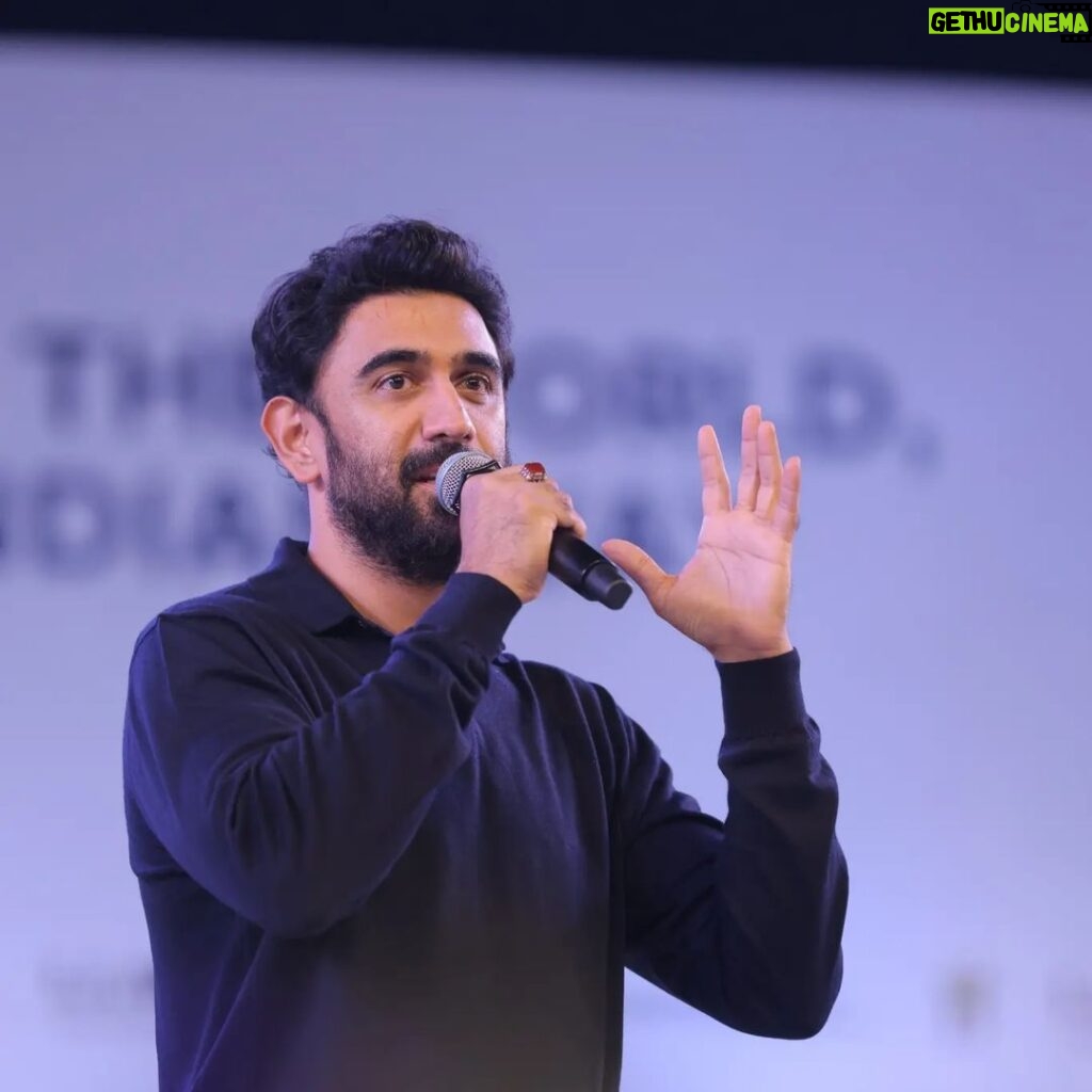 Amit Sadh Instagram - I got an opportunity to interact with young minds. They are our assets; we should support them, guide them, and listen to them—much love to all. 🤗 @iimunofficial @paruluniversity @rishabhshah2012 . . . . . #amitsadh #iimun #paruluniversity #vadodara Vadodara, Gujarat, India
