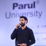 Amit Sadh Instagram – I got an opportunity to interact with young minds. They are our assets; we should support them, guide them, and listen to them—much love to all. 🤗

@iimunofficial 
@paruluniversity 
@rishabhshah2012 
.
.
.
.
.
#amitsadh #iimun #paruluniversity #vadodara Vadodara, Gujarat, India
