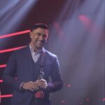 Amit Sadh Instagram - The Black Lady finally comes home! ♥️ Feeling honoured & humbled for winning the Best Actor (Supporting Role) award for @breatheamazon at the #FlyxFilmfareOTTAwards. @filmfare @flyx.me Thank you to all my fans my well wishers, admirers, friends you are my family. I am incomplete without you and I will always keep working hard and keep making you proud. Anything I talk about #BreatheIntoTheShadows or any kind of good thing that is happening in my life and it cannot go without thanking my producer / mentor @ivikramix from @abundantiaent. Vikram sir, you have a big part, a big role in to the actor I have become, in the award that I have got and the great things that are happening. You are the one and only person in this entire industry who stood by me when nobody was ready to give me a second look. I thank you for this and I thank you for everything. I also want to thank everyone in season one and season two. My co-actors, writers, technicians, this is ours. Thank you @primevideoin for giving us wings & for giving us another season and for just being the best innovative partners, collaborators (Vijay, @aparnapurohit, @tamagnag, Nav) and last but not the least @mayankvsharma. Kabir Sawant is incomplete without your Support, without all your nudging, your direction and a big thank you for accepting my crazy methods/ approach for this role and for encouraging and accepting my process. Want to thank all my writers. Want to thank all my actors @actormaddy @bachchan and @nithyamenen, @saiyami, @plabita.manu @sapnapabbi_sappers and both my Prakash's @hrishikesh0304 and @shrikantverma_ And to my friend @rohiniyer for being my rock and the entire team of @media.raindrop !! I want to add a few more Thank you's for my wonderful writing team of Season 01 and Season 02, Mayanka Sharma, @vikramtuli, Abhijeet Deshpande, @bhavani.iyer, Arshad Sayed, Sunil Das and also thank my DOP @bharathwaajsubbu Costume: @bibizeebamiraie Editor: @sumeetkotian and BGM: Karan Kulkarni