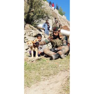 Amit Sadh Instagram - This was almost afternoon during naptime & in between shots. Since we were shooting at high altitude, there was no point going down. So this is just one day - tired and exhausted, but everytime we wore the uniform everyday when we went to replay and enact the great story of courage of our Indian forces, it was incredible. That gave me extra strength and we never felt tired. This has been one of the biggest honours of my life. Doing this role has taught me so many things which I am sure will help me grow as a human being! 🙏 #Avrodh

‪#Avrodh now streaming on @sonyliveindia‬

‪@applausesocial @iradaentertainment @rajacharya1 ‬@samkhan