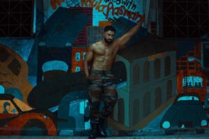 Amit Sadh Instagram - There are no small roles or big roles. There are small thinking & big intentions. Something that I firmly believe is that it's audiences love & acceptance that makes something big. ‬ ‪I'm fortunate I've been able to connect with audiences/fans/viewers in a way I could never imagine. And for that a heartfelt thank you to each & every one of you. Let's continue this ride. Lots of love! 🙏♥️🤗‬ ‪#Avrodh now streaming on @sonyliveindia‬ ‪@applausesocial @iradaentertainment @rajacharya1 ‬@samkhan