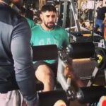 Amit Sadh Instagram - This is how we do it .. Day in and day out .. Nothing , nothing happens over night ... Not failure nor success .. Which side you want, Make your choice. @rakeshudiyar Repost from @rakeshudiyar using @RepostRegramApp - Fight your Inner Evil... #workoutmode with @theamitsadh 🏋🏻‍♂️🏋🏻‍♂️🏋🏻‍♂️ Putting in all you’ve got 👍🏻 #tangostrike #workoutroutine #amitsadh #workoutmotivation #bodytransformation #stayfitwithrakesh #workspeaksforitself #actionsspeaklouderthanwords