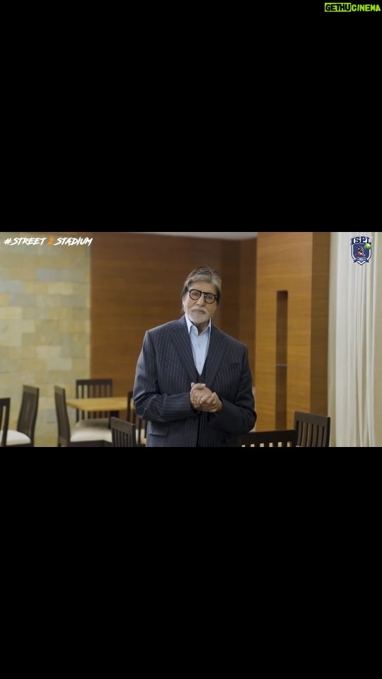 Amitabh Bachchan Instagram - Apne sapnon ko jeene ka time aa gaya hai. Have you applied for your scholarship yet? Steps: 1. Login to your ISPL account 2. Follow the guidelines given under the scholarship plan 3. Create and submit your video #ZindagiBadalLo #Street2Stadium #NewT10Era #EvoluT10n #ispl #isplt10 #ISPL101Scholarship @amitabhbachchan @sachintendulkar @surajsamat @amol_kale76 @advocateashishshelar @ravishastriofficial