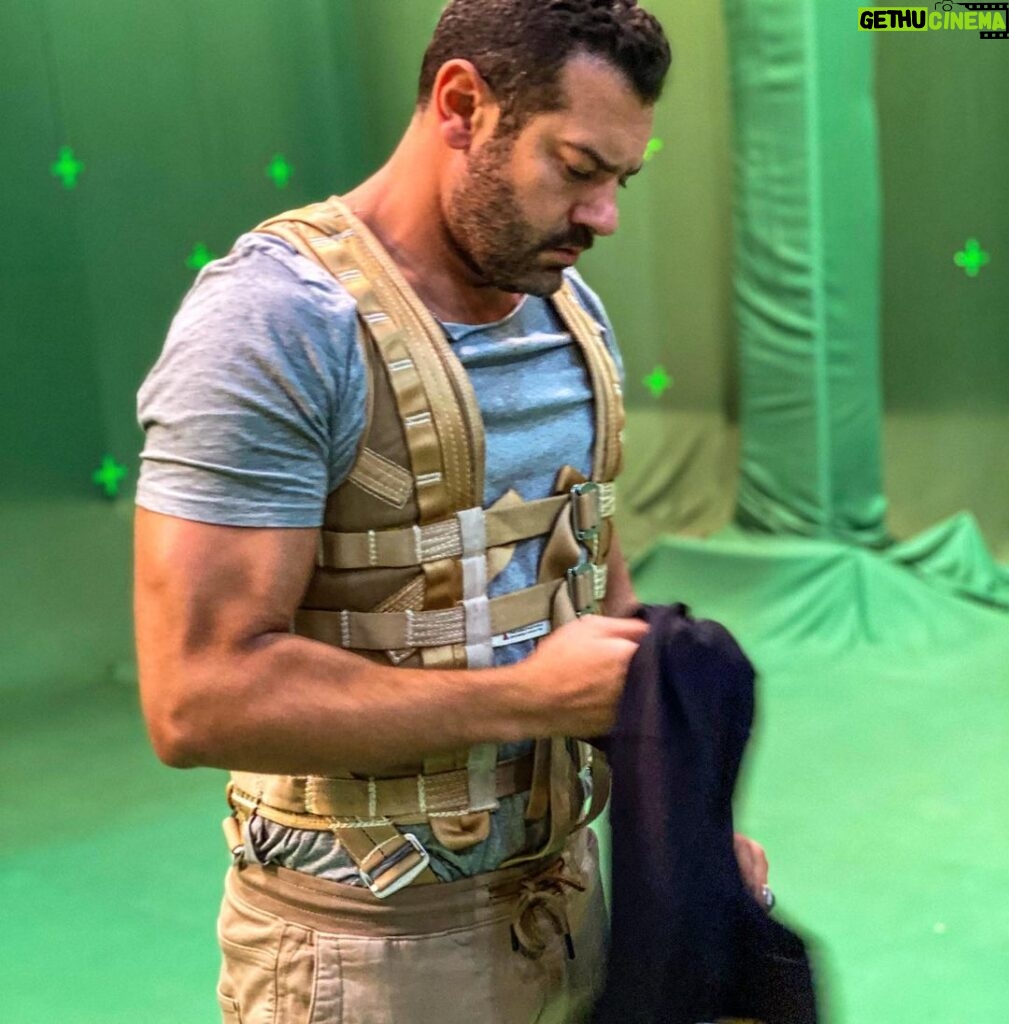 Amr Youssef Instagram - Getting ready for some action on the green 💪🔥 #amr_youssef #عمرو_يوسف