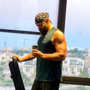 Amr Youssef Instagram - #keep_fighting  no matter what 👑
