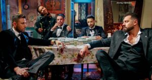 Amr Youssef Instagram - مين شاف الفيلم و مين لسه ماشافش ؟ و اللي شاف شايف ايه و اللي ما شافش هيشوف امتي ، و كفايه كده شوفانات بقي 😂💪🔥 #ولاد_رزق2 #عودة_أسود_الأرض 
#ربيع_رزق #عمرو_يوسف