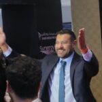 Amr Youssef Instagram - الحمد لله مليون شكراً علي استقبالكم الرائع يا احلي ناس في الدنيا مبسوط بيكم و بوجودكم و مبسوط اكتر ان الفيلم عجبكم ، انتم السبب ان الفيلم حقق اكتر من ثلاثة و نص مليون في اول يوم عرض و يا رب دايماً اقدر اقدم اعمال تنال اعجابكم و احترامكم ، شكراً ليكم جميعاً و اسف لأي حد ملحقتش اتصور معاه انتوا شفتوا بنفسكم الدنيا كانت زحمة ازاي 😀❤️ شكراً لكل صناع و ابطال الفيلم شكراً لكل ضيوف الشرف اللي نورونا و اضافوا للفيلم ، و اخيراً شكراً للمخرج الكبير و الصديق العزيز #طارق_العريان مايسترو هذا العمل #ولاد_رزق2 #ربيع_رزق #عمرو_يوسف