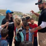 Amr Youssef Instagram - انهاردة في مخيم اللاجئين في البقاع في لبنان ، سمعنا قصصهم و لعبنا معاهم و هم بيطمنوكوا انهم زي الفل و راضيين ، لكن انا شايف انهم محتاجين مساعدتنا كلنا عشان حياتهم تكون احسن و احسن #عمرو_يوسف @unhcr_arabic thank you for the opportunity and thank you for the support you are giving to those in need 🙏 البقاع زحلة