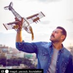 Amr Youssef Instagram – #Repost @magdi_yacoub_foundation with @get_repost
・・・
كان نفسى أطلع طيار، بس نظرى ضعيف🤓- عمرو يوسف 
18,000 طفل فى مصر بيتولدوا كل سنة بعيب خلقى في القلب. من حقهم يعيشوا طفولة يحكوا عنها بإبتسامة