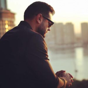 Amr Youssef Instagram - 😎
Behind the scenes of @voguearabia  second anniversary fashion film. 
Styling: @yasmineeissa
Suit: @orangesquarecairo
Photo Credit: @ghadahesham 
#amr_youssef