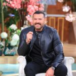 Amr Youssef Instagram - الساعة ١٠ (يعني كمان نص ساعة ) حلقة العيد مع #مني_الشاذلي و ضيفة الحلقة ست الكل امي الحبيبة ❤️ اتمني الحلقة تعجب حضراتكم 🙏❤️ علي قناة #سي_بي_سي @cbcegypt @monaelshazly.official