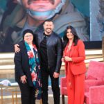 Amr Youssef Instagram - الساعة ١٠ (يعني كمان نص ساعة ) حلقة العيد مع #مني_الشاذلي و ضيفة الحلقة ست الكل امي الحبيبة ❤️ اتمني الحلقة تعجب حضراتكم 🙏❤️ علي قناة #سي_بي_سي @cbcegypt @monaelshazly.official