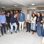 Amr Youssef Instagram – ‎سعيد بتكريمي عن مسلسل الكتيبة ١٠١ من جريدة الوطن و شكر ل رئيس مجلس الادارة د.محمود مسلم  و الصديق الصحفي الكبير خالد فرج و استمتعت بالحوار و الاسئلة و هتشوفوا الڤيديو قريب
@elwatannews