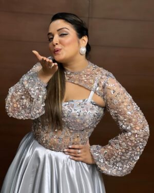Amrapali Dubey Instagram - Filamchi Bhojpuri Music Awards ✨

Dress @vidyamourya096 🫶🏻