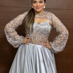 Amrapali Dubey Instagram - Filamchi Bhojpuri Music Awards ✨ Dress @vidyamourya096 🫶🏻