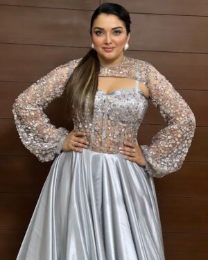 Amrapali Dubey Instagram - Filamchi Bhojpuri Music Awards ✨

Dress @vidyamourya096 🫶🏻