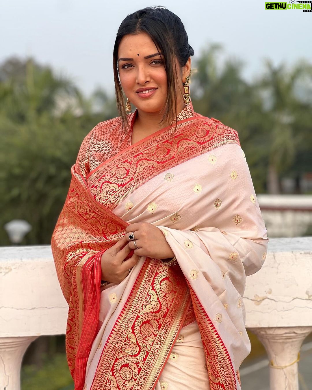 Amrapali Dubey Instagram - Sending some “सुंदरता” to your feed 💫✨