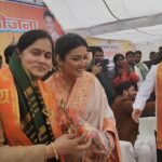 Amrapali Dubey Instagram - आज आज़मगढ़ में, माननीय सांसद आज़मगढ़ श्री @dineshlalyadav जी के द्वारा आयोजित, “मुख्यमंत्री सामूहिक विवाह समारोह” में 551 जोड़ों की शादी में शामिल होने का अवसर मिला 🥰 मैं सभी जोड़ों के मंगलमय भविष्य की कामना करती हूँ 🙏🏻 हर हर महादेव 🙏🏻🫶🏻 Azamgarh