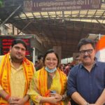 Amrapali Dubey Instagram – Ganapati Bappa Morya 🥰🙏🏻 Beautifull darshan at Shri Siddhivinayak Mandir with @ashokepandit1 sir and @prashantnishant ji 🥰🙏🏻